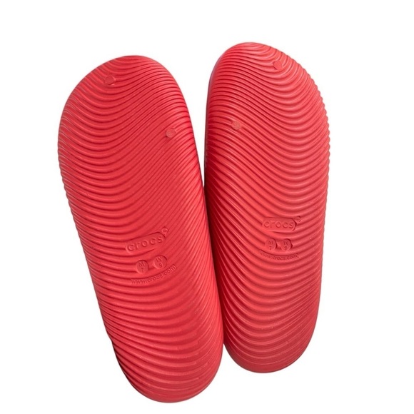 Crocs Mellow Recovery Slide Red Unisex M 7, W 9. In like new condition. main image 6